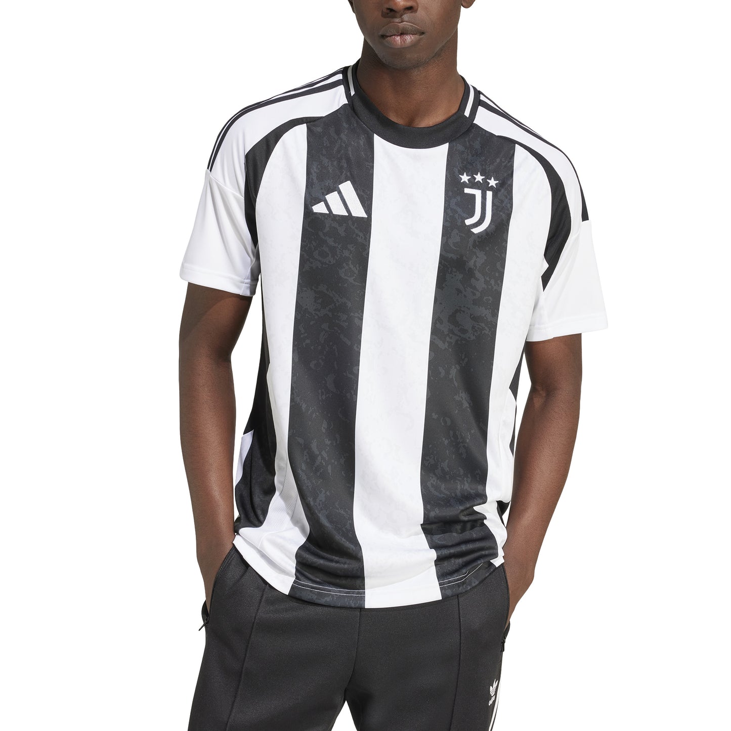 Men's adidas Replica Juventus Home Jersey 2024 / 2025