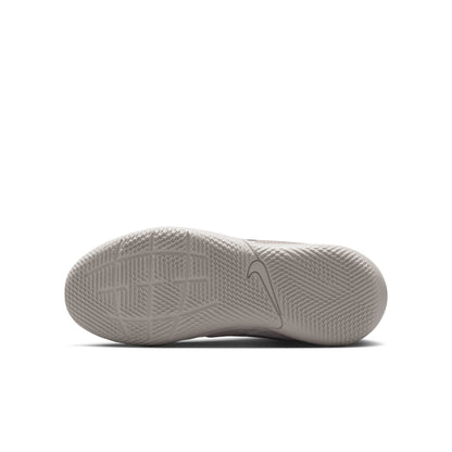 Nike Junior StreetGato IC Indoor Soccer Shoes- Lt Smoke Grey/Metallic Silver
